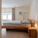 公寓 Modern In The Center Of