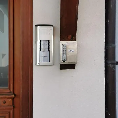 Modern In The Center Of Apartment