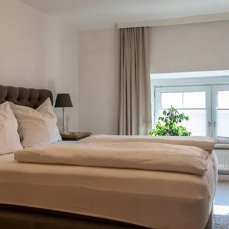 Modern In The Center Of Бад-Ишль